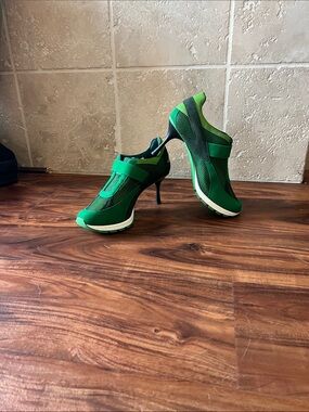 Green Mesh Heeled Sneakers with Strap